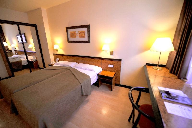 rooms-double-standard