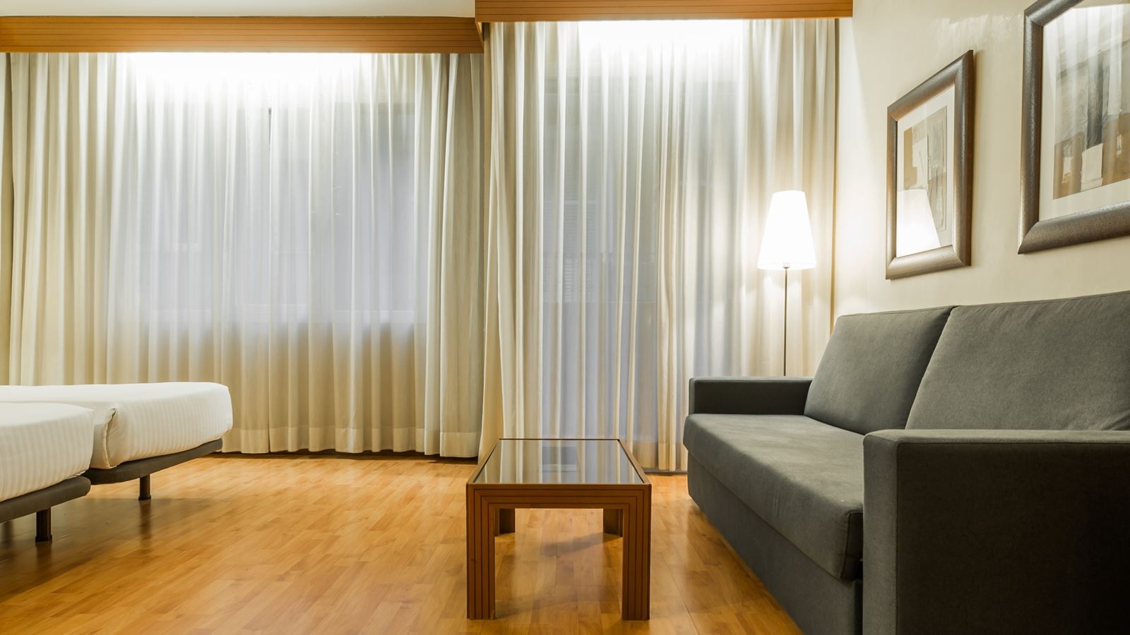 rooms-junior-suite-with-terrace