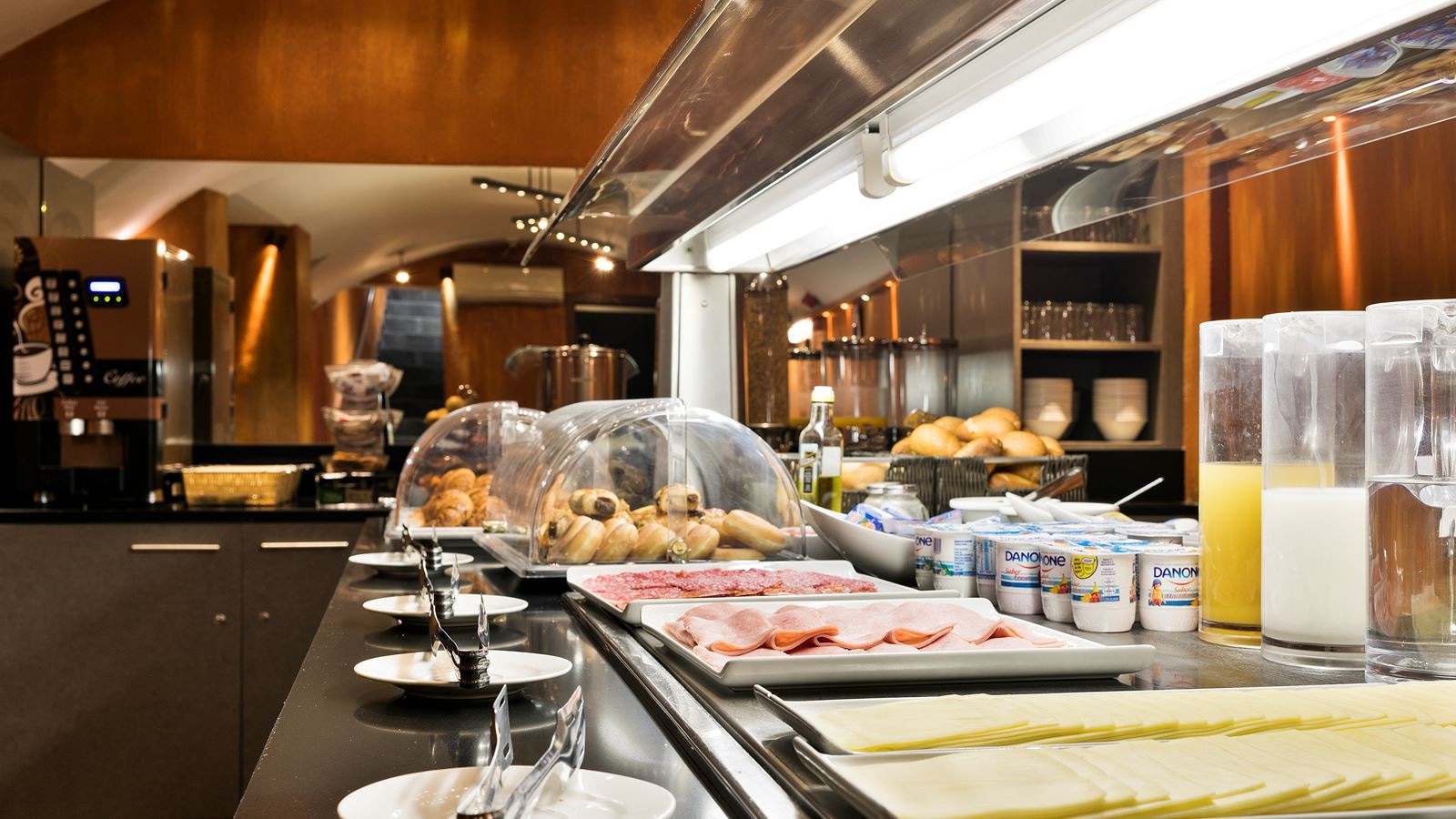 restaurants-restaurants