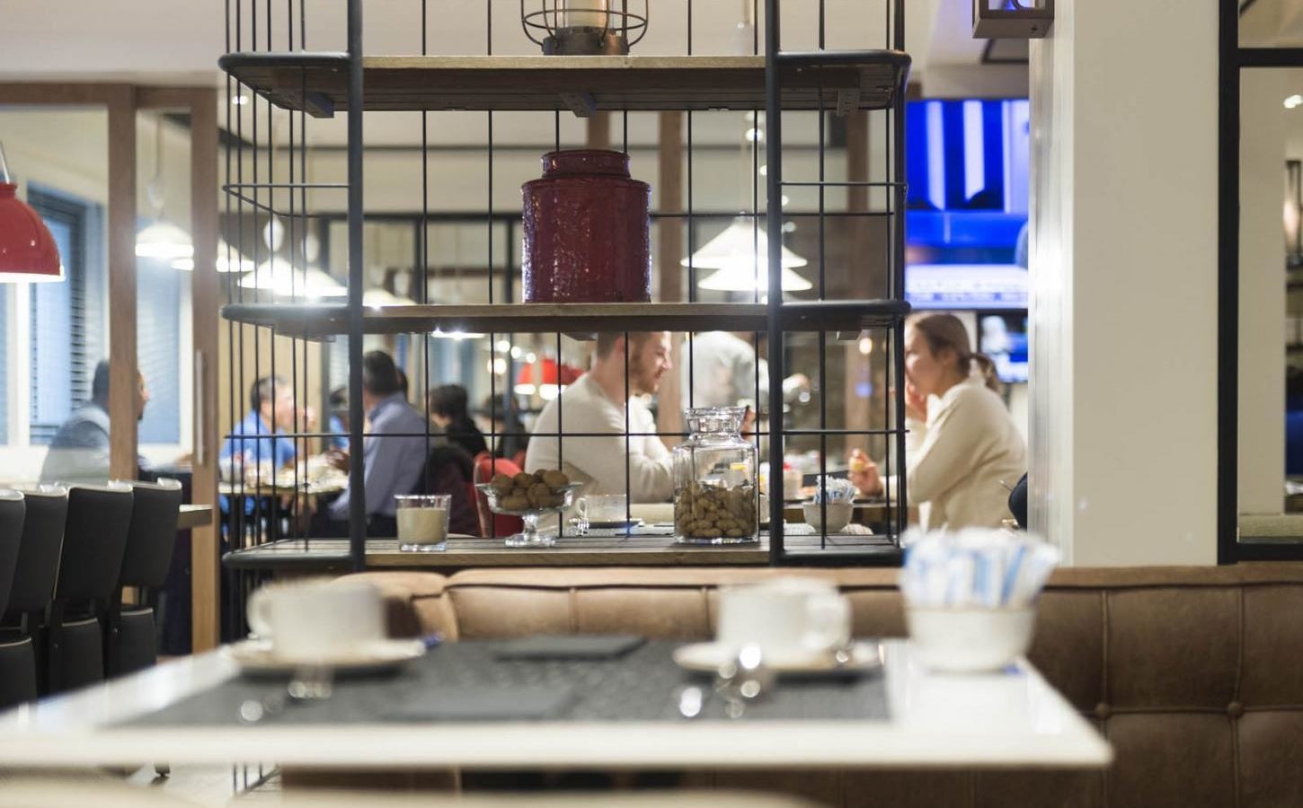 restaurants-restaurants