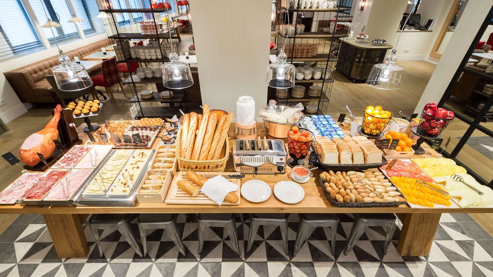 restaurants-restaurants