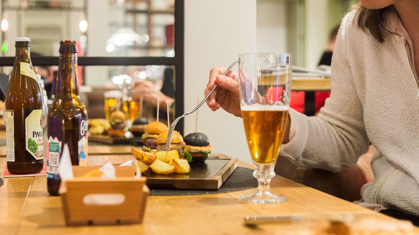 restaurants-restaurants