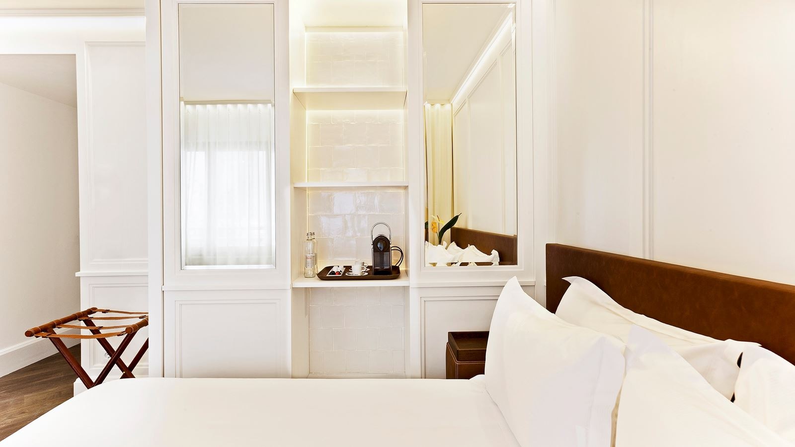 rooms-double-single-use-superior-city-view