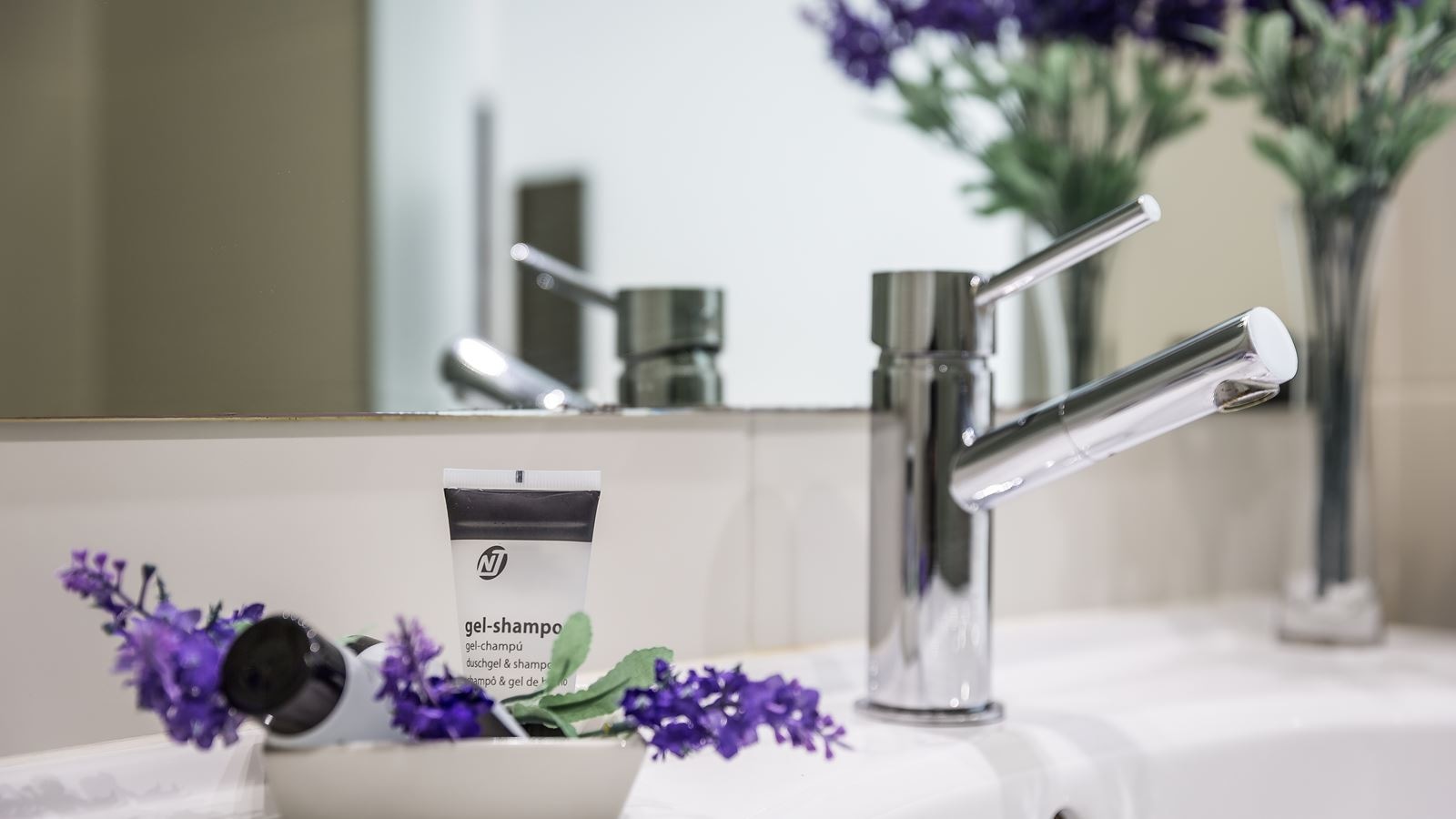 rooms-room-capacity-2