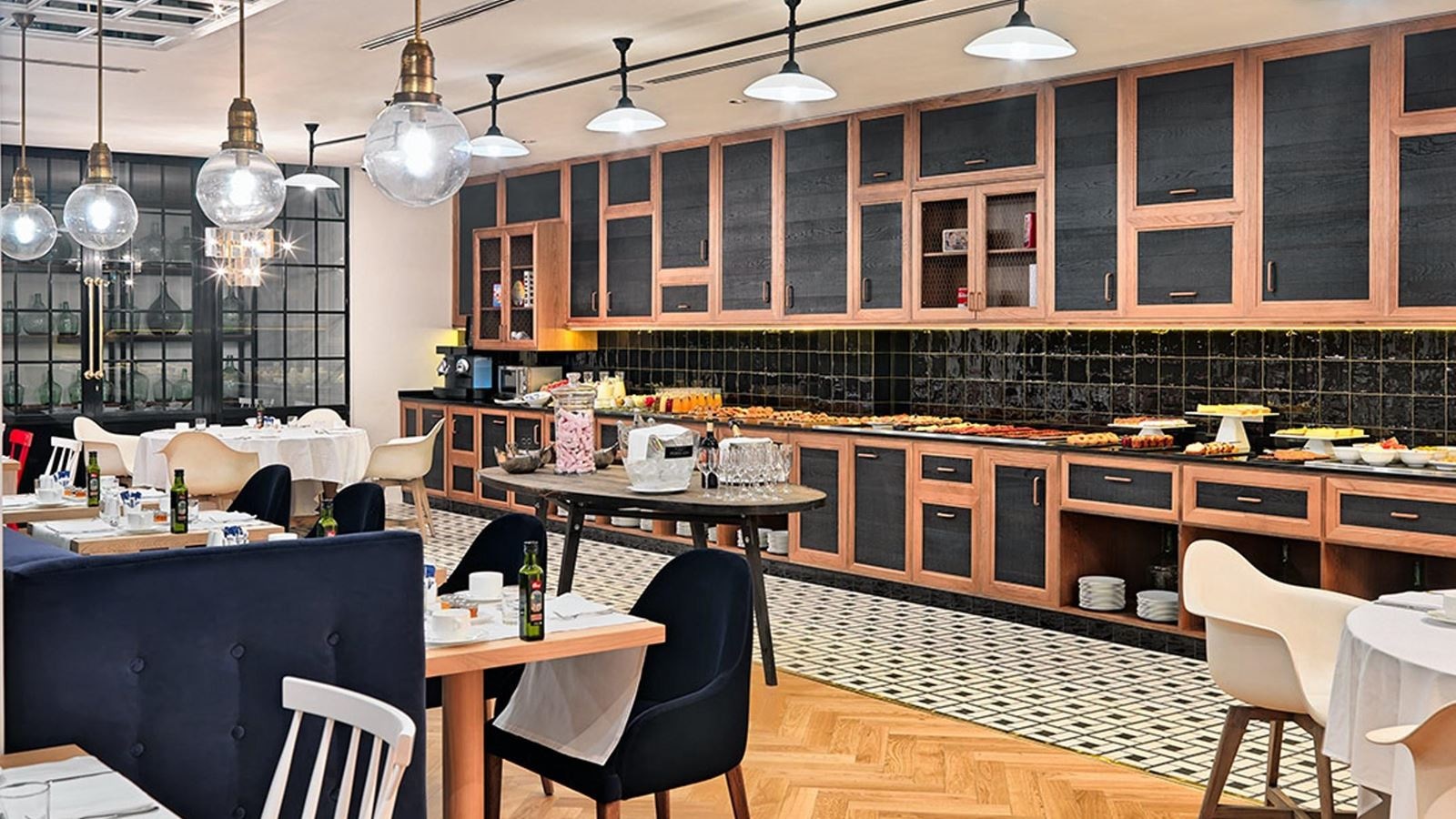 restaurants-restaurants