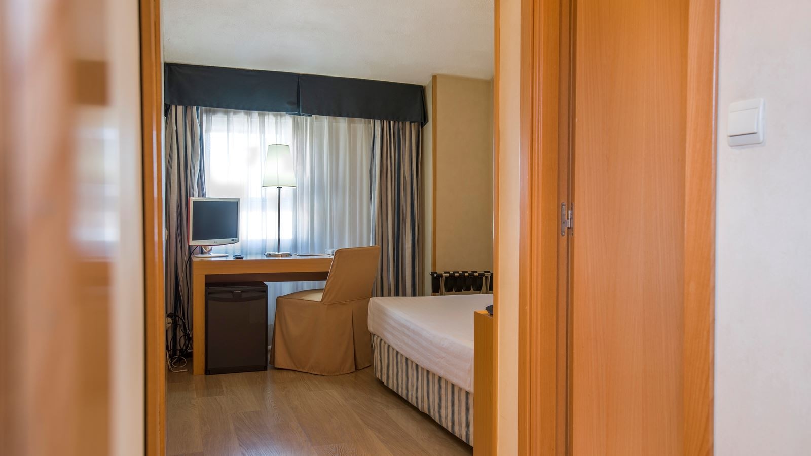 rooms-double-standard