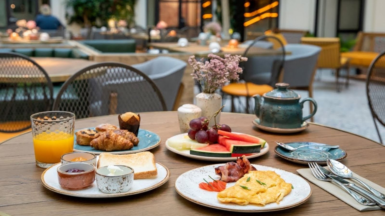 restaurants-restaurants