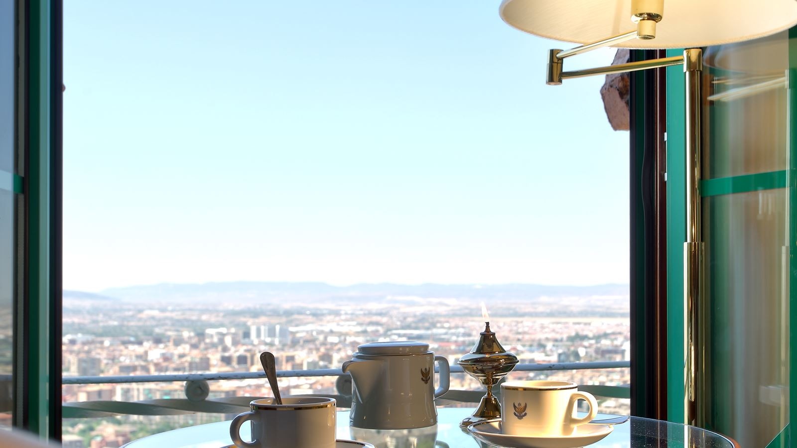 rooms-triple-classic-city-view