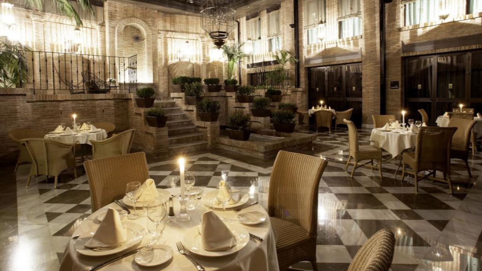 restaurants-restaurants