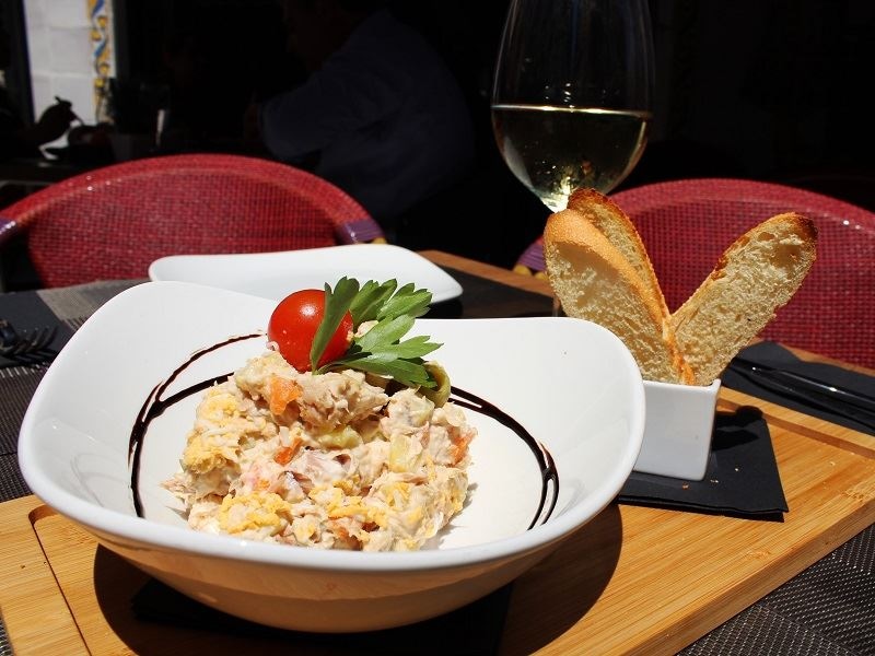 restaurants-restaurants