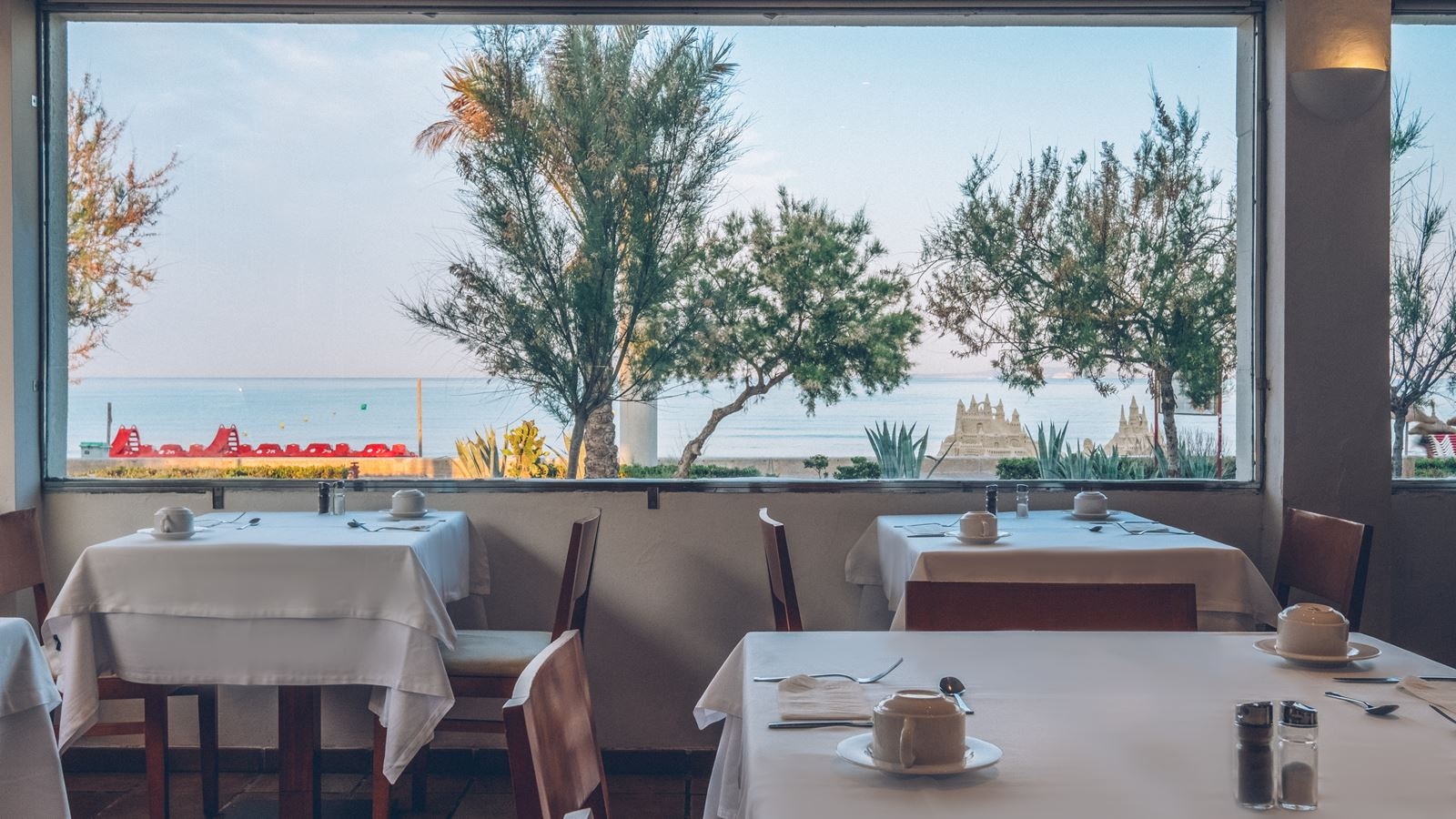 restaurants-restaurants