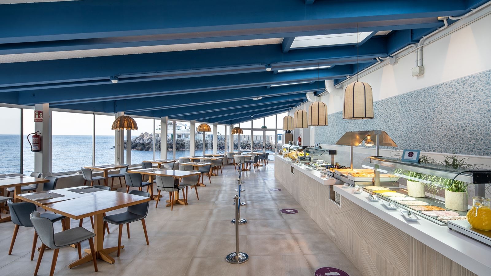 restaurants-restaurants