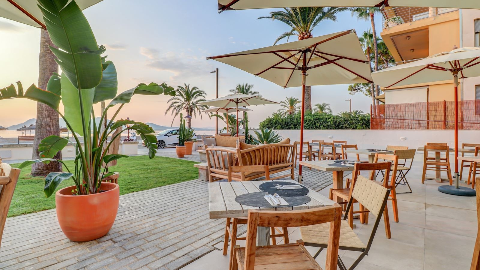 restaurants-restaurants