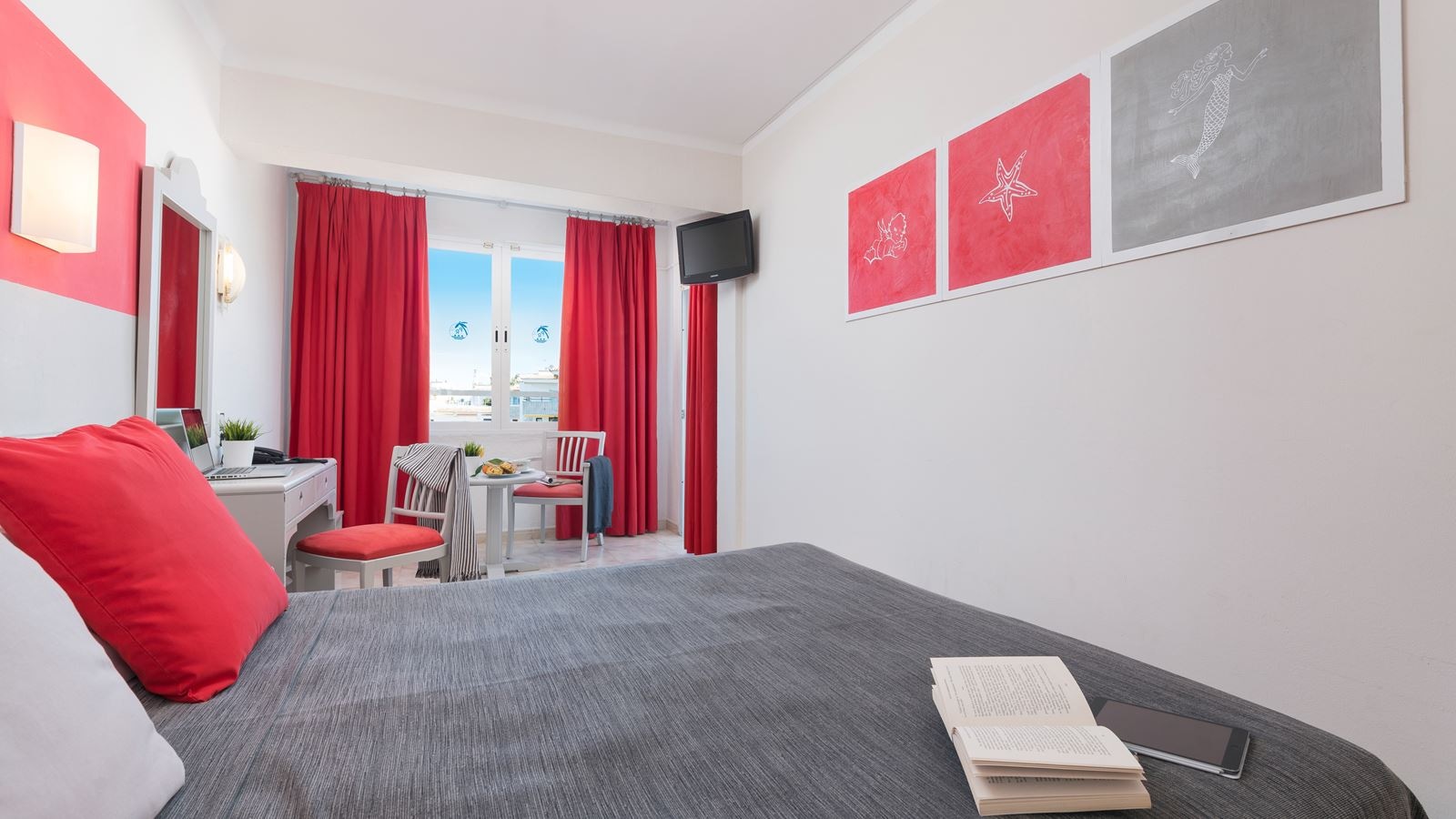 rooms-double-with-double-bed