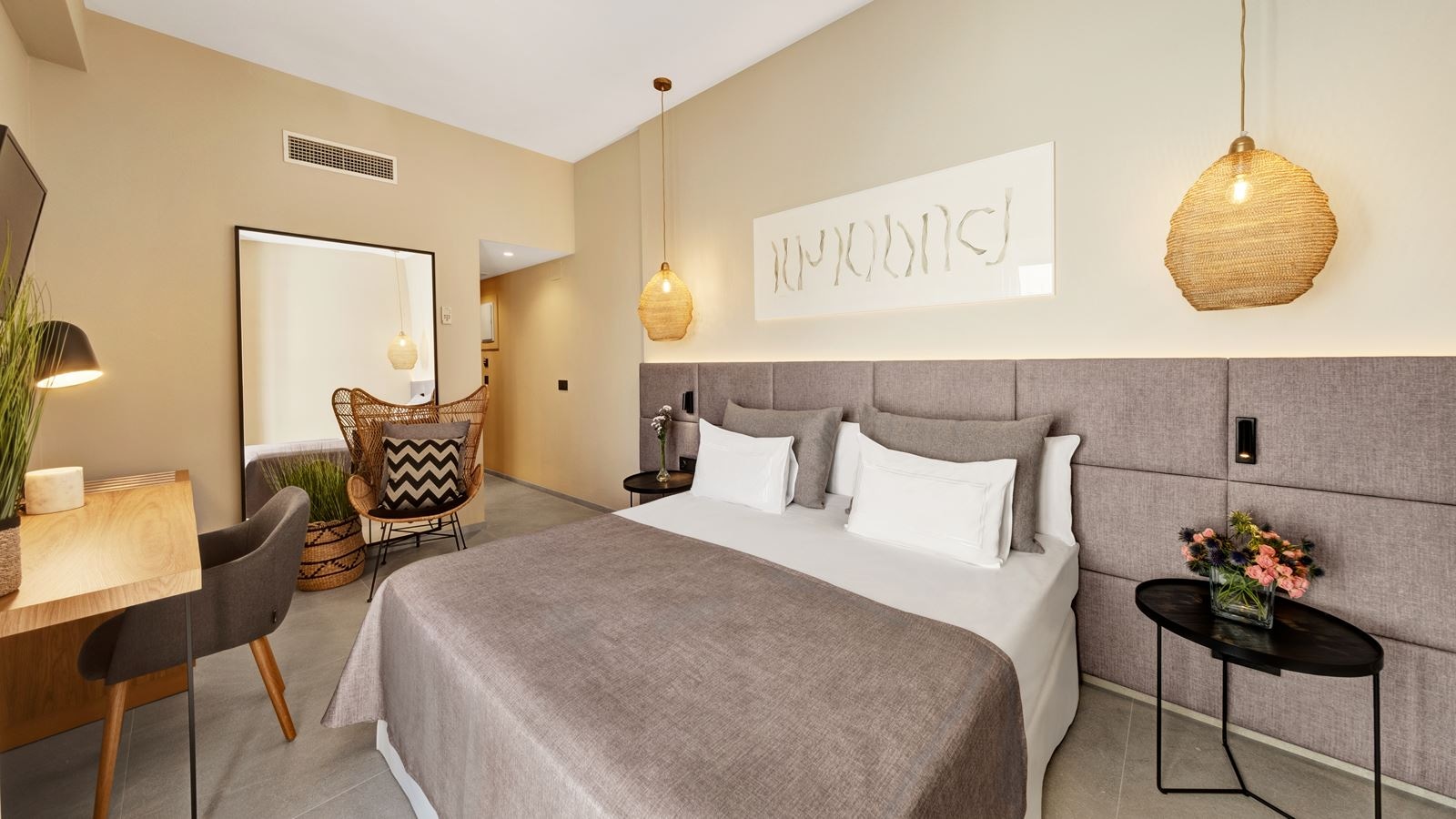 rooms-double-with-double-bed