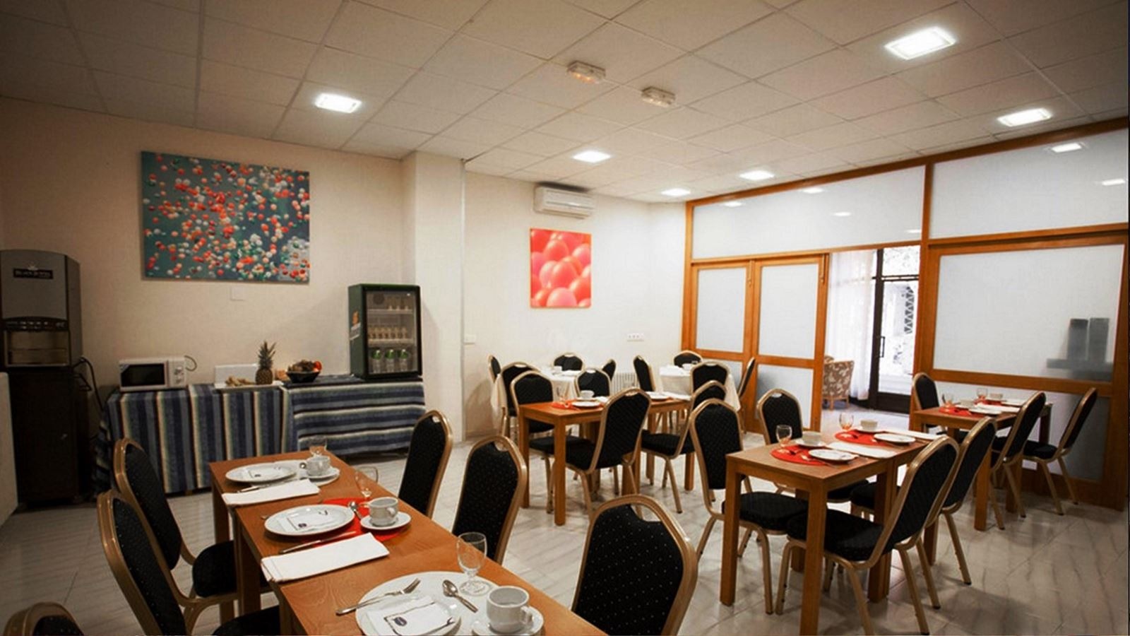 restaurants-restaurants