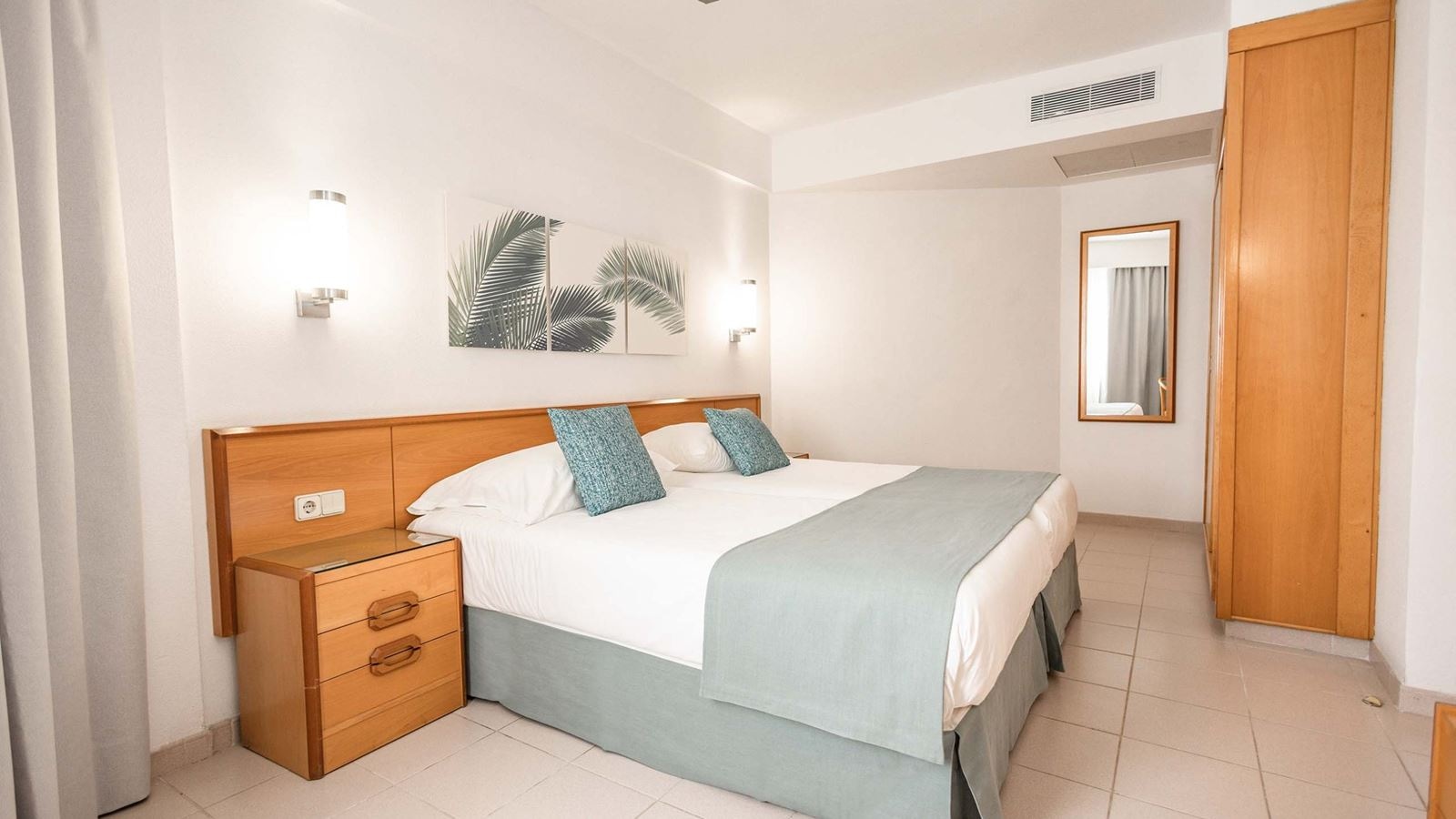 rooms-superior--suite