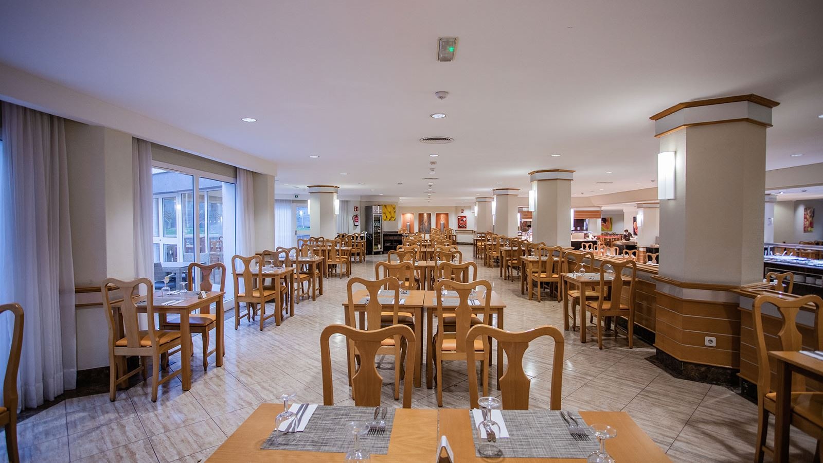 restaurants-main-restaurant