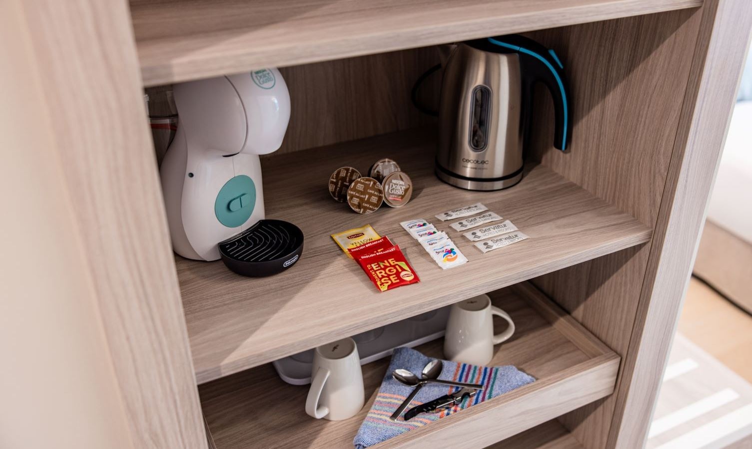 rooms-superior-double-room-with-limited-sea-view