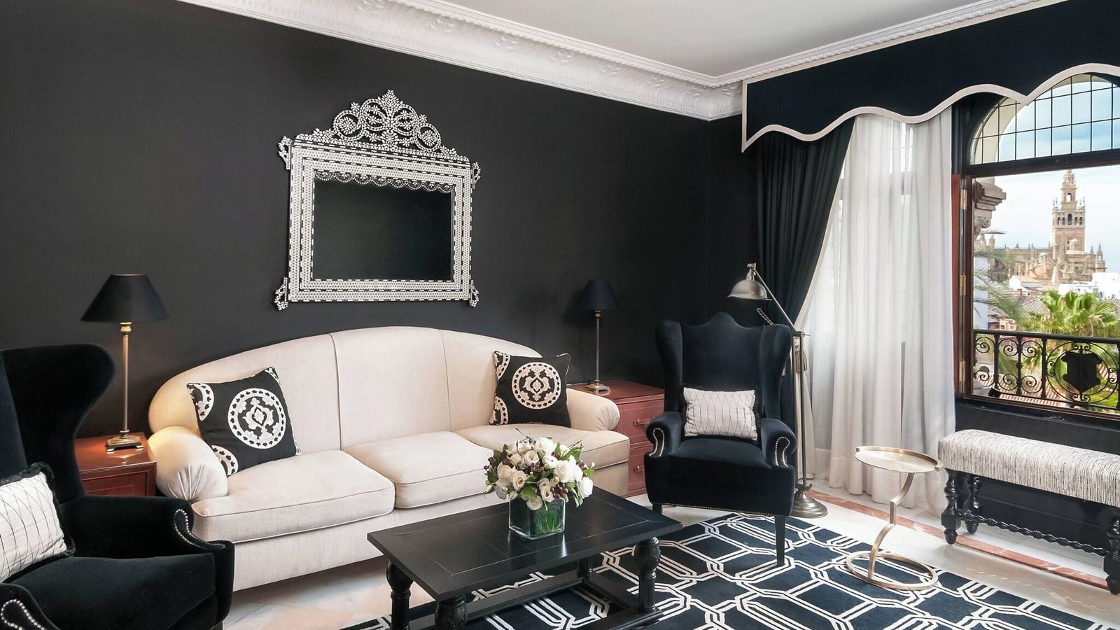 rooms-room-deluxe-city-view