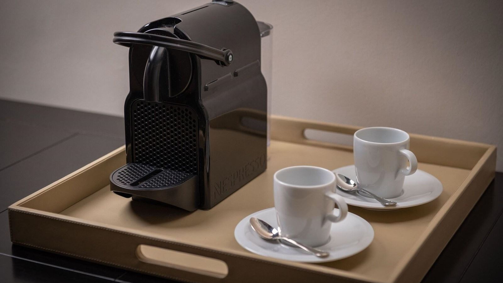 rooms-room-deluxe-city-view