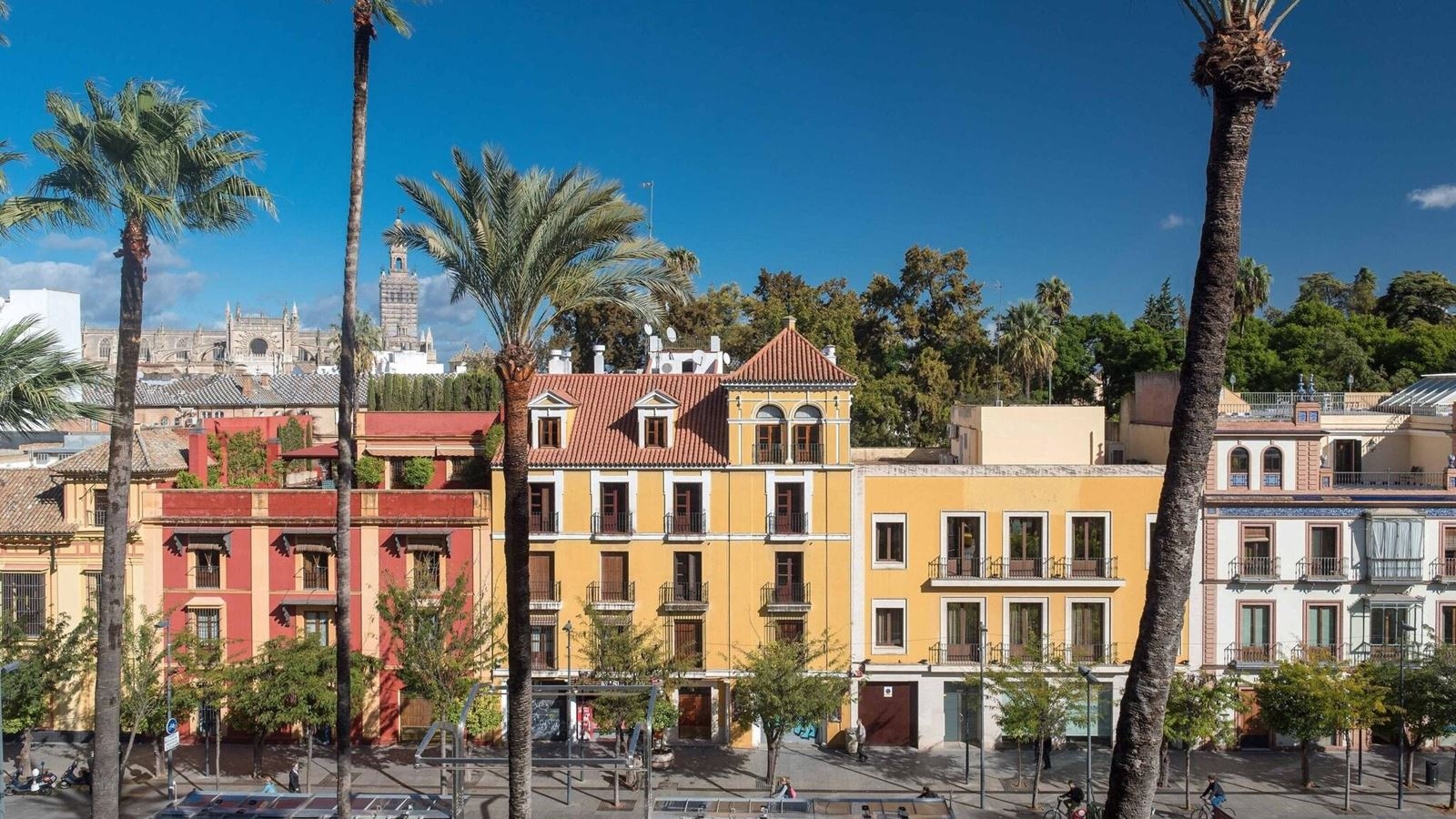 rooms-room-deluxe-city-view