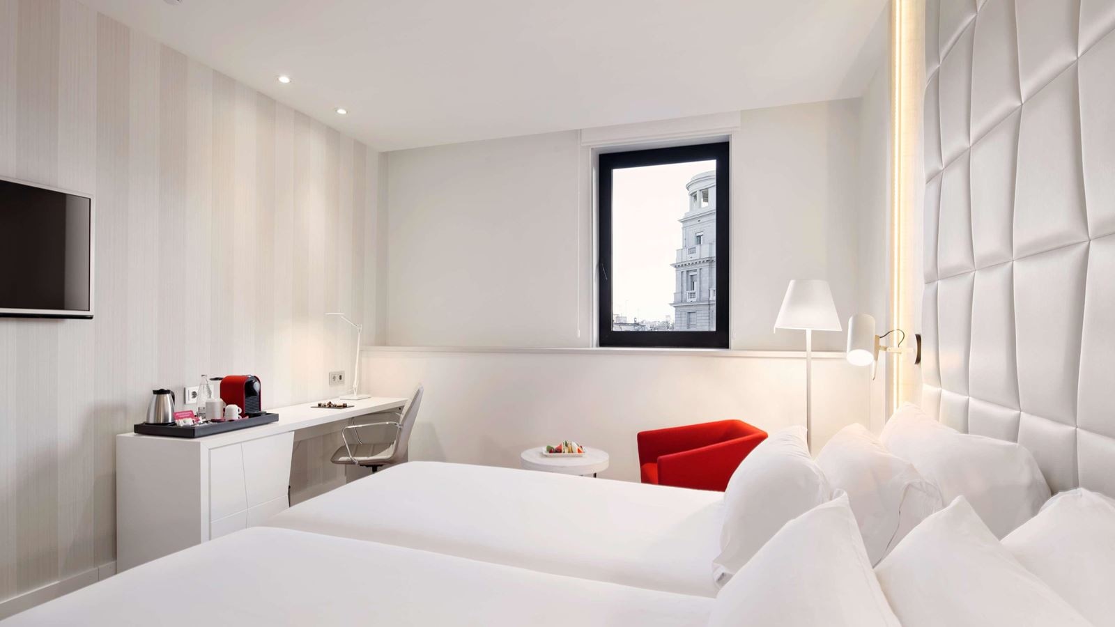 rooms-family-room-capacity-4