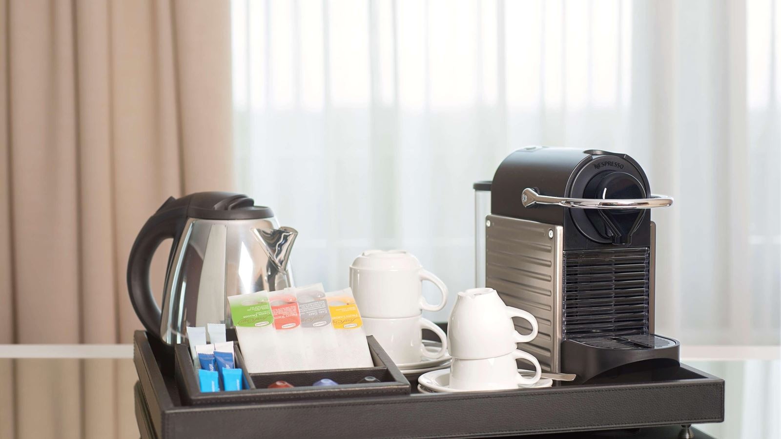 rooms-family-room-capacity-4