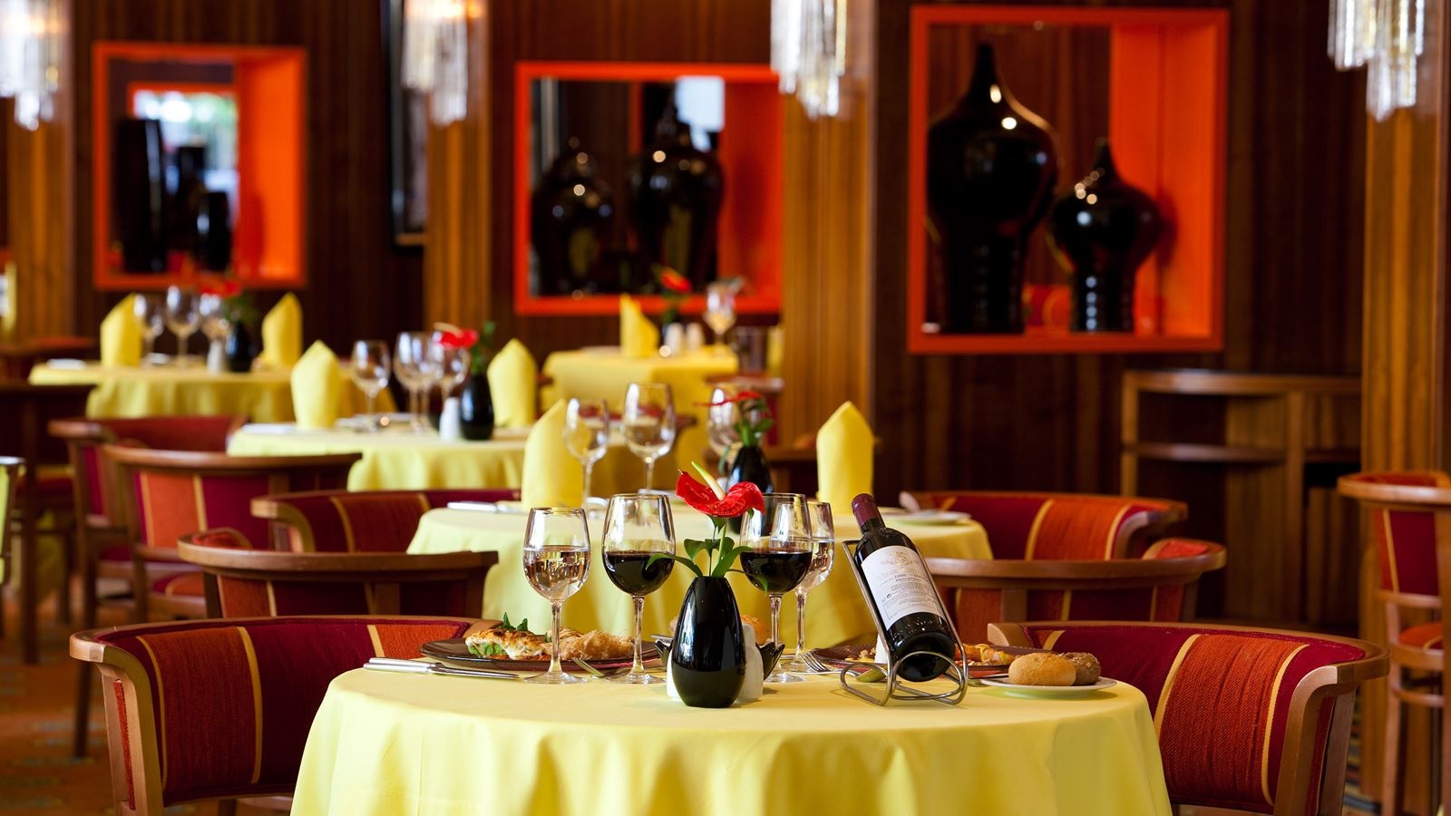 restaurants-restaurants