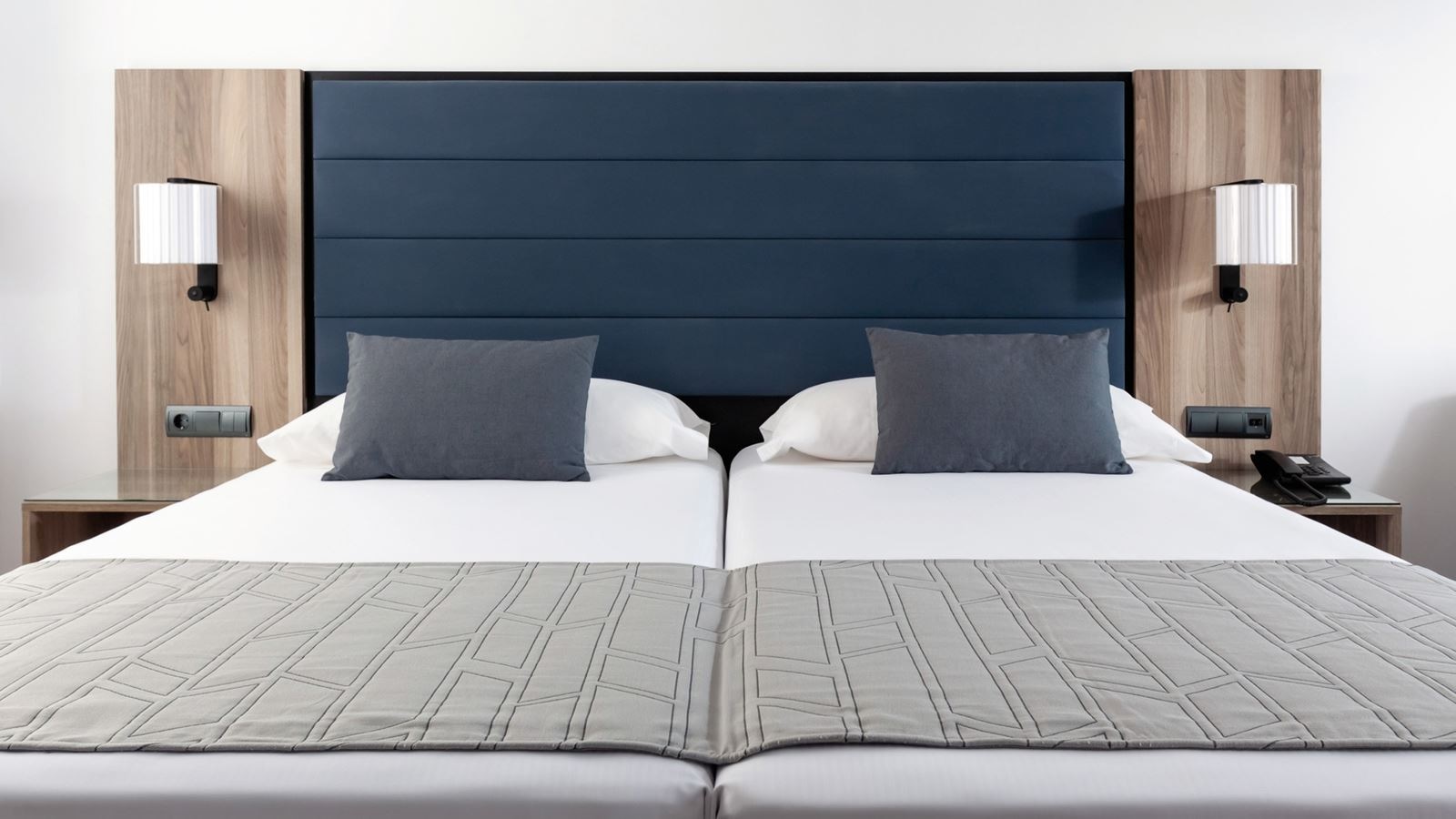 rooms-double-standard