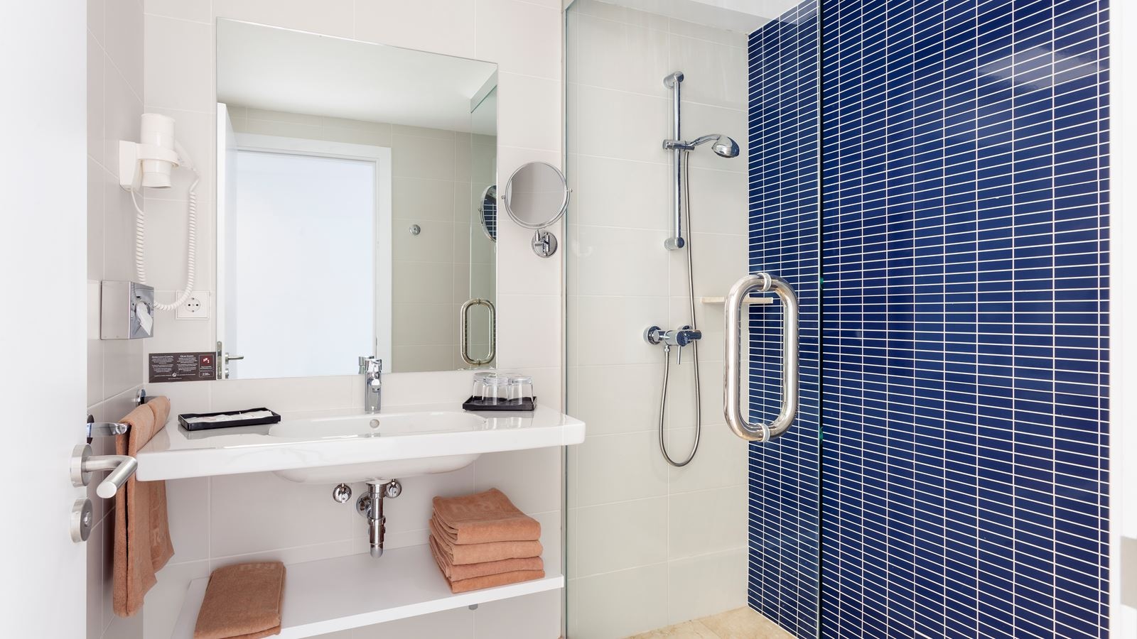 rooms-double-room-garden-view-balcony-or-terrace