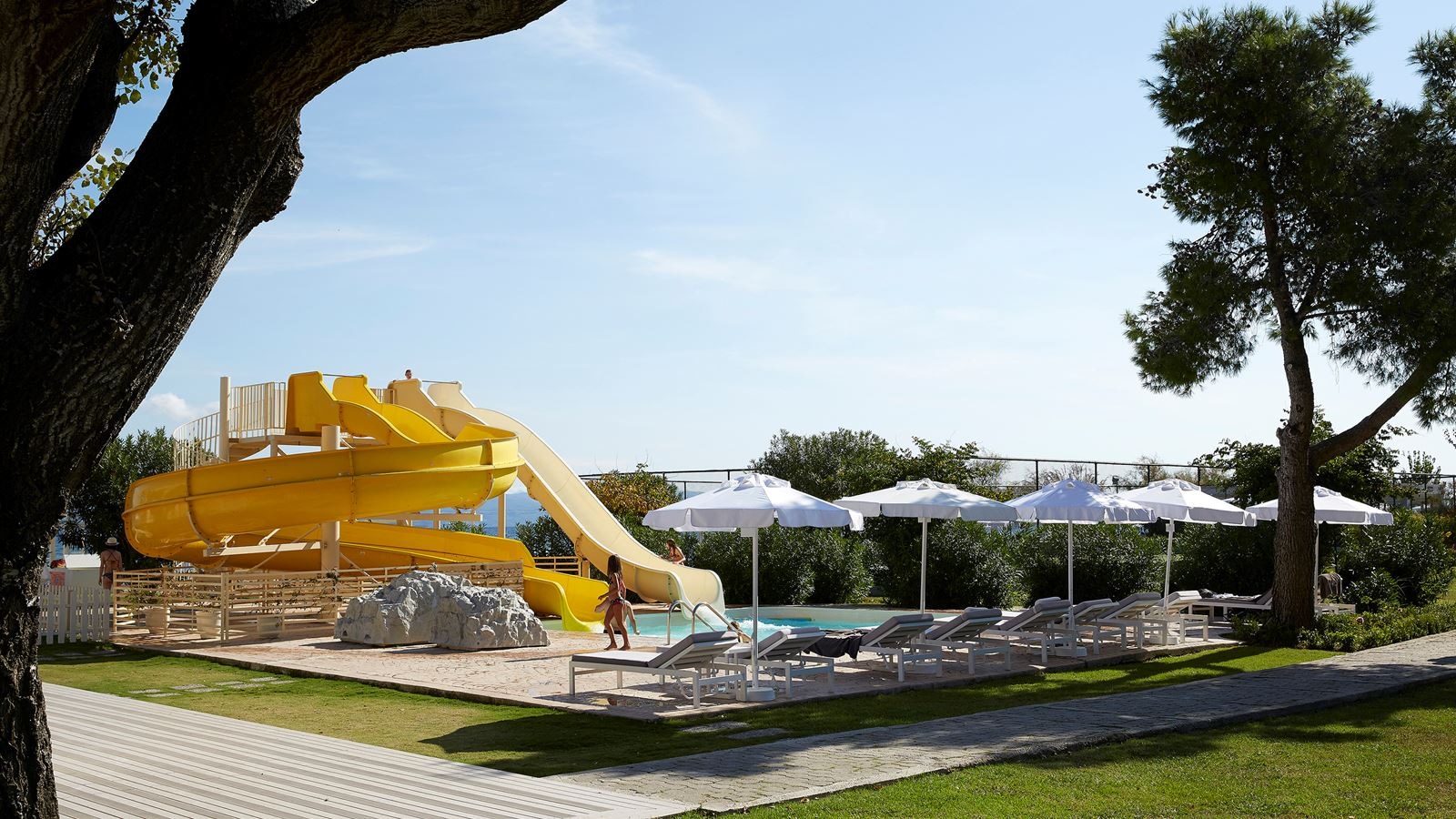 pools-outdoor-childrens-pool