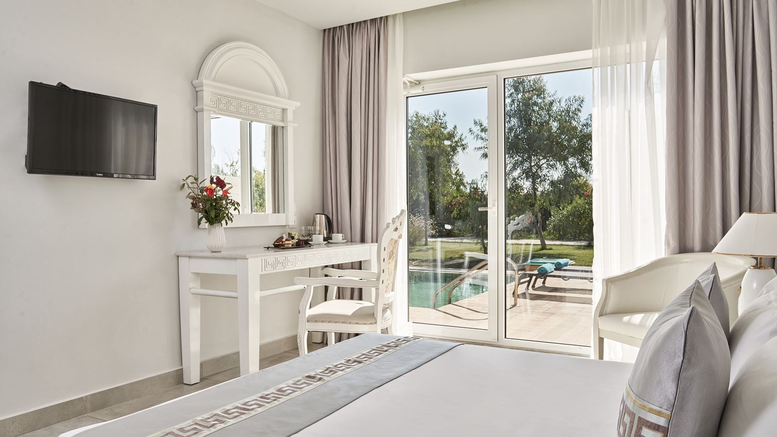 rooms-villa-with-private-pool