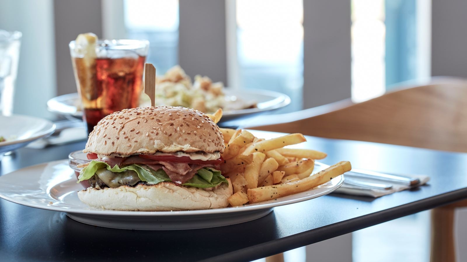 restaurants-restaurants