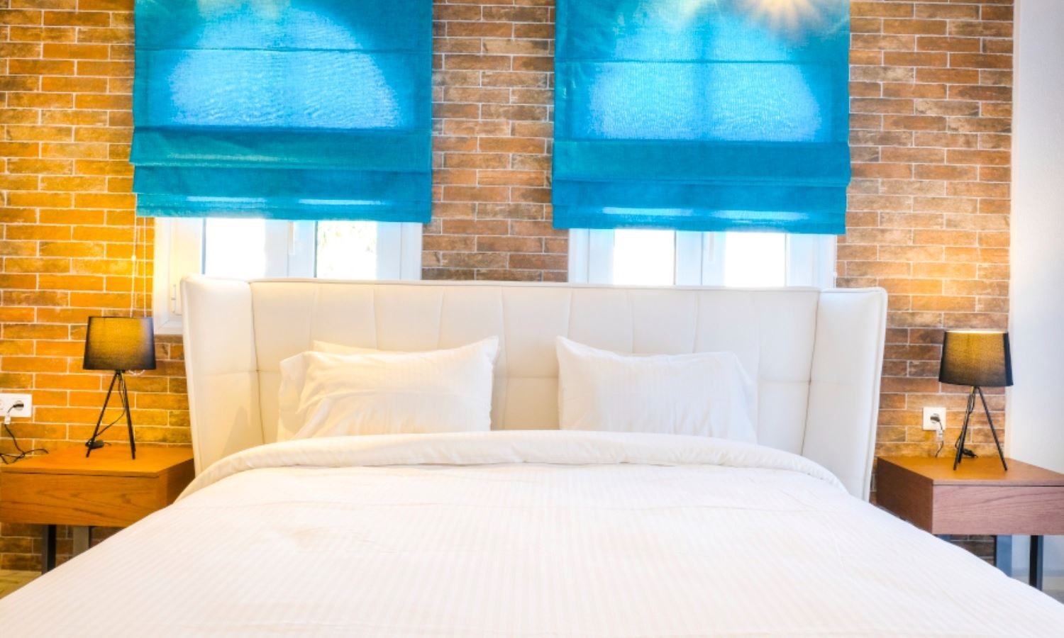 rooms-signature-private-pool-suite-with-indoor-hot-tub