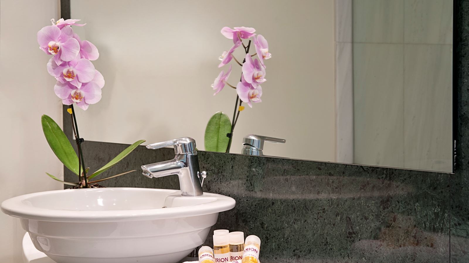 rooms-triple-standard