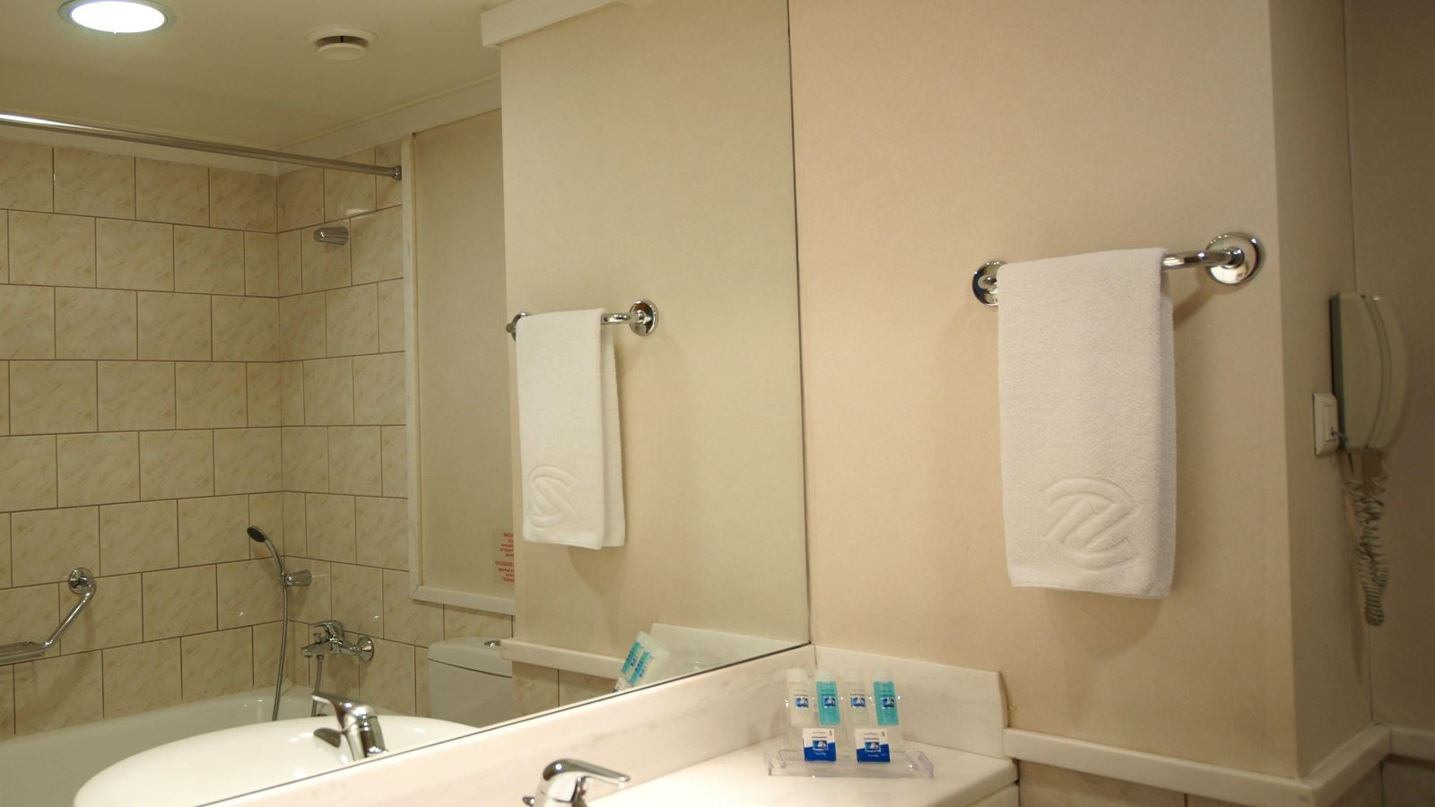 rooms-triple-classic