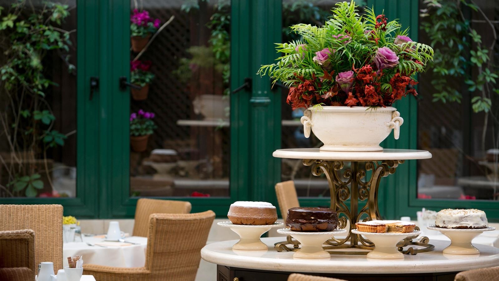 restaurants-restaurants