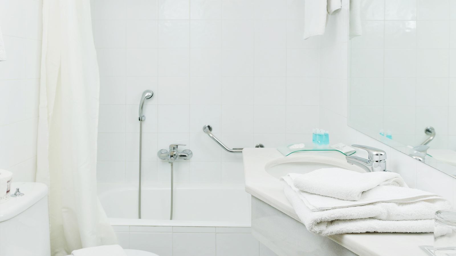 rooms-single-standard