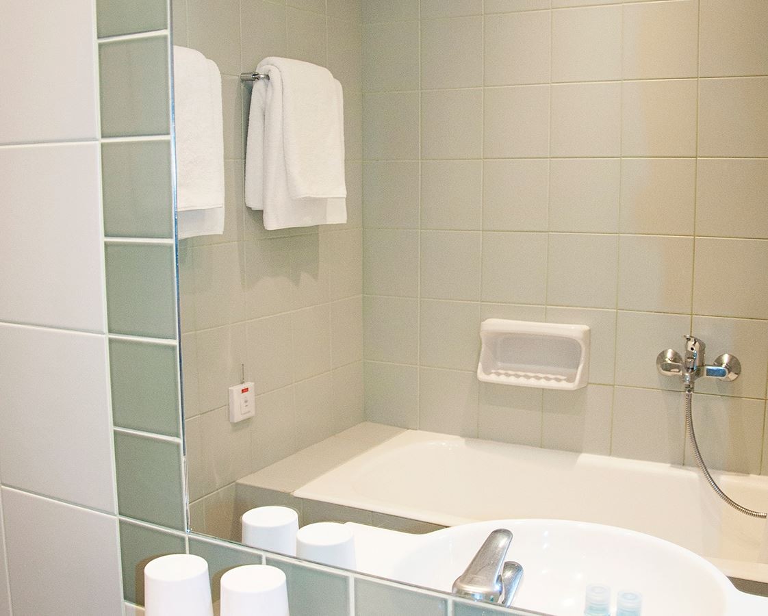 rooms-double-or-twin-standard