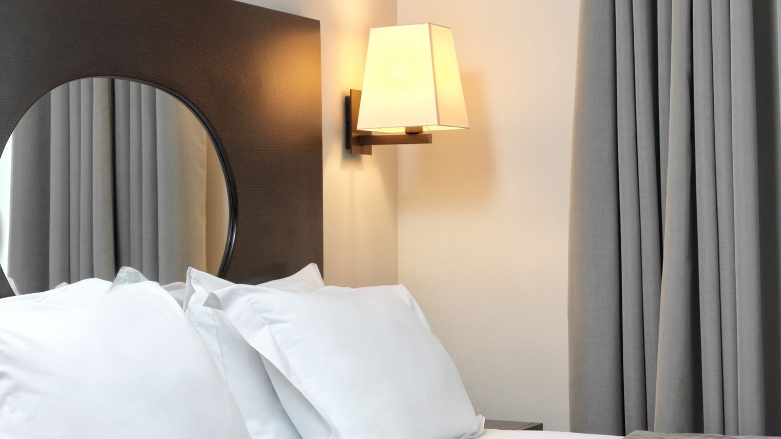 rooms-room-luxury-sea-view