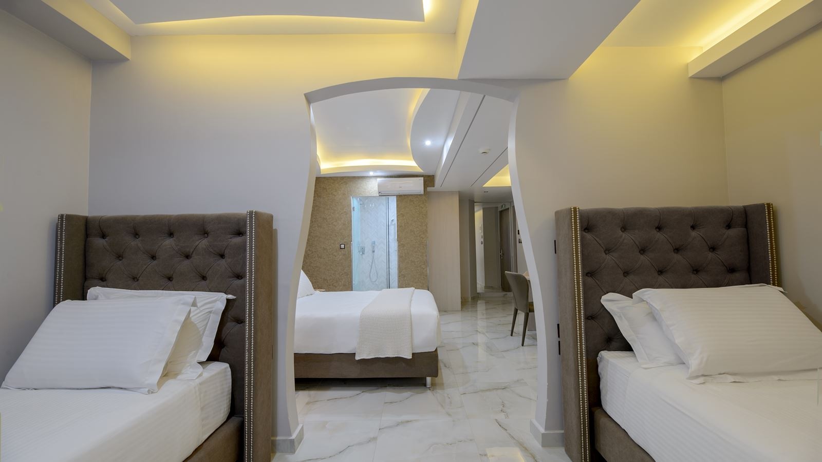 rooms-quadruple-deluxe