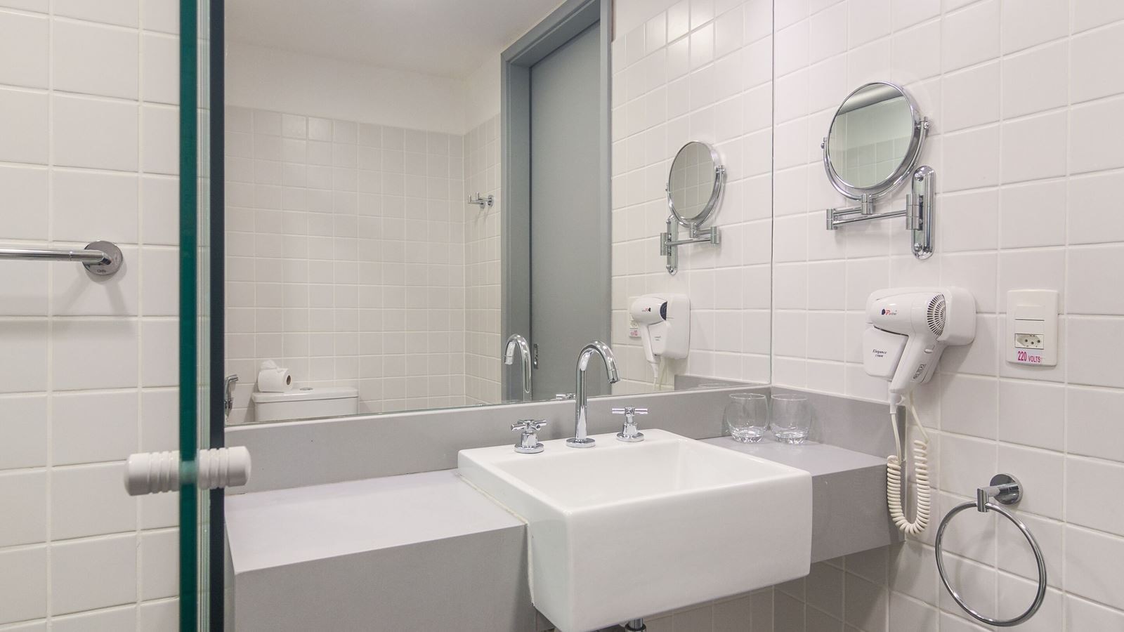 rooms-double-standard