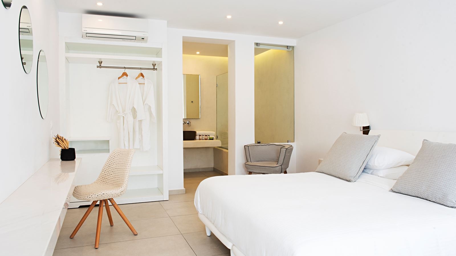 rooms-quadruple-deluxe