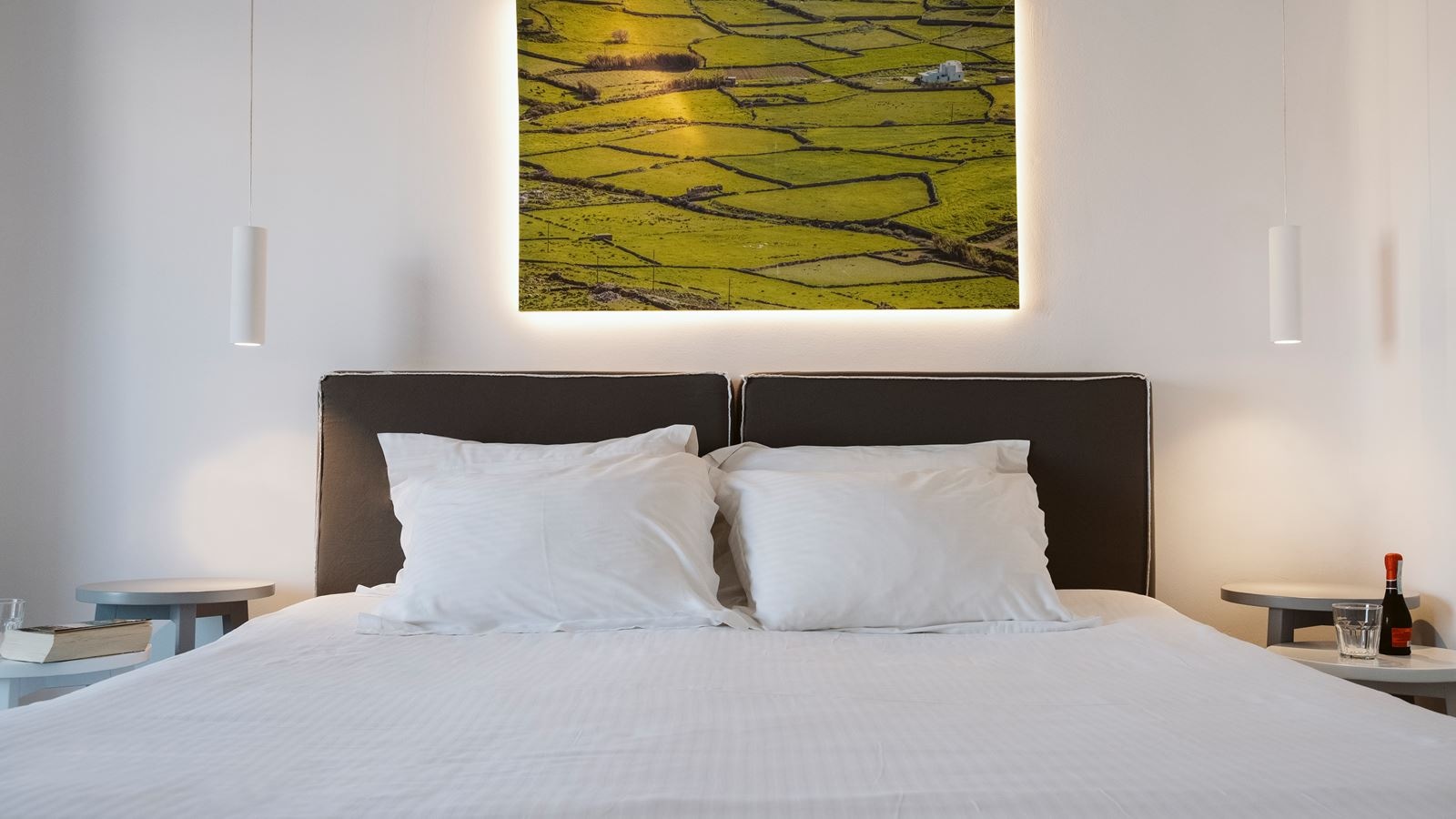 rooms-apartment-with-double-bed