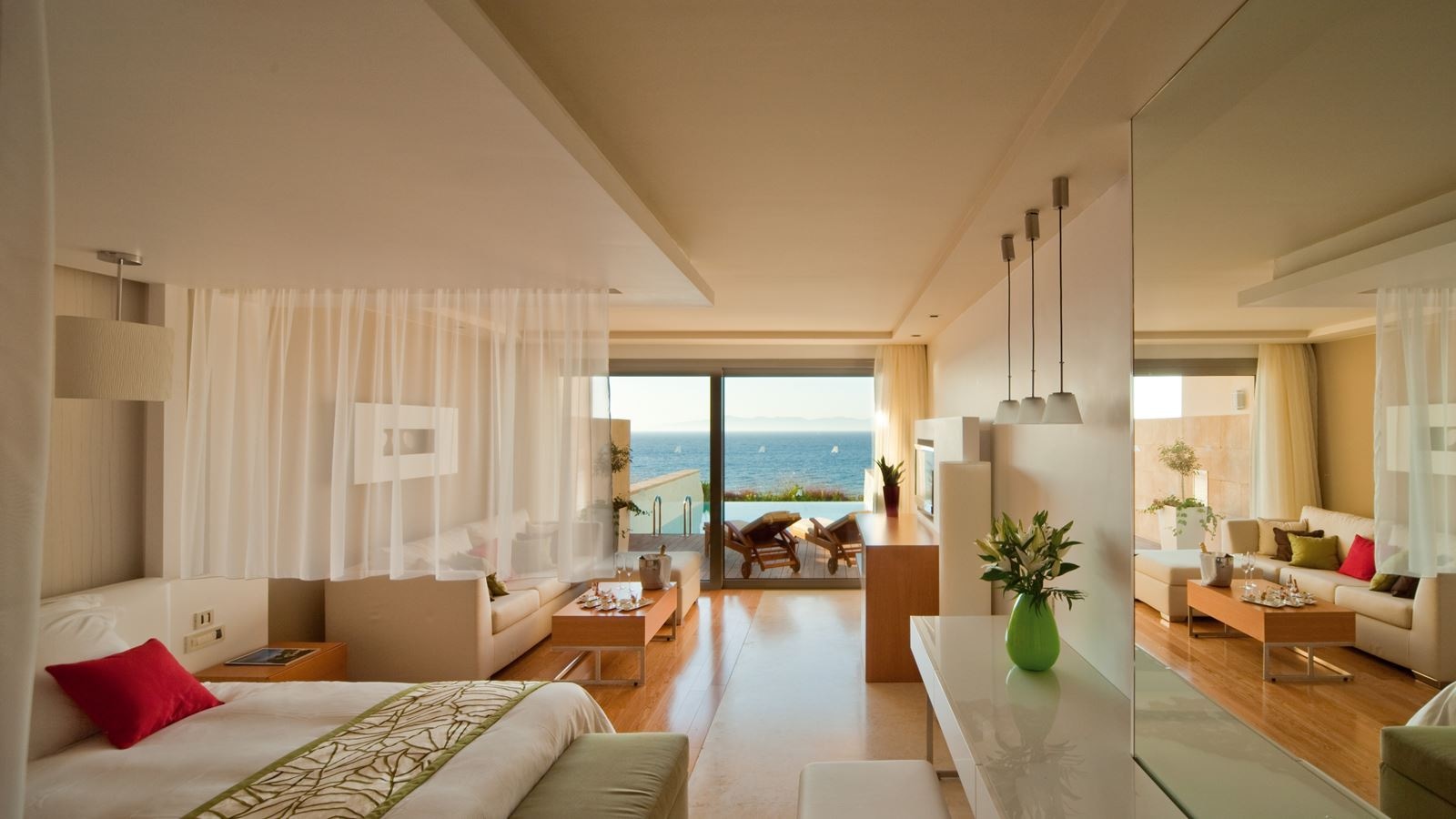 rooms-elite-executive-suite-sea-view-private-pool