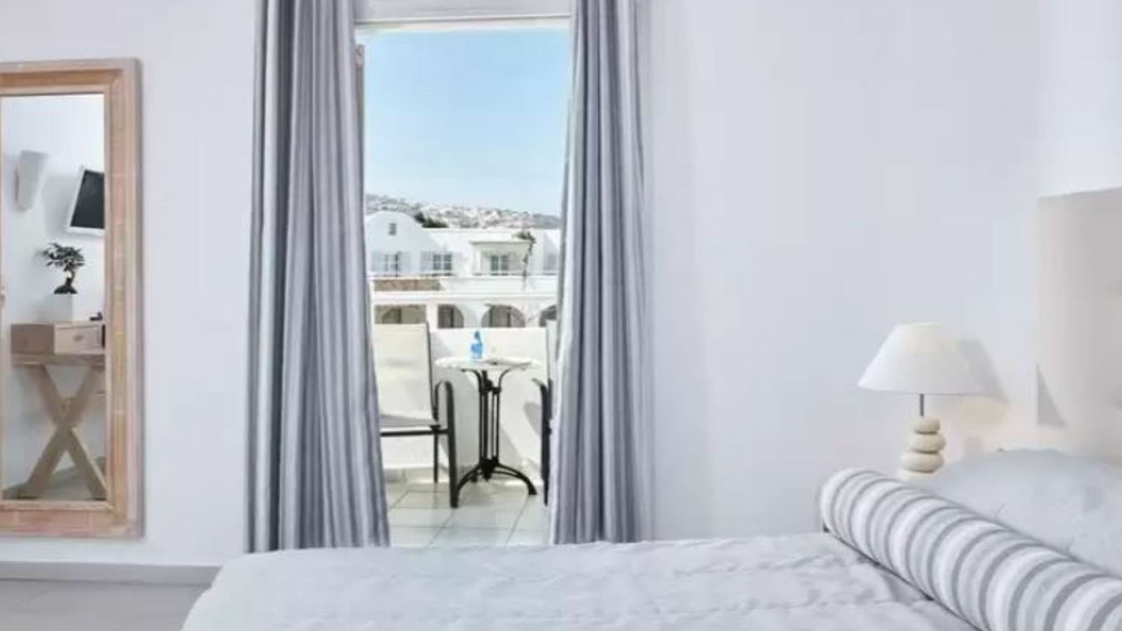 rooms-studio-two-beds