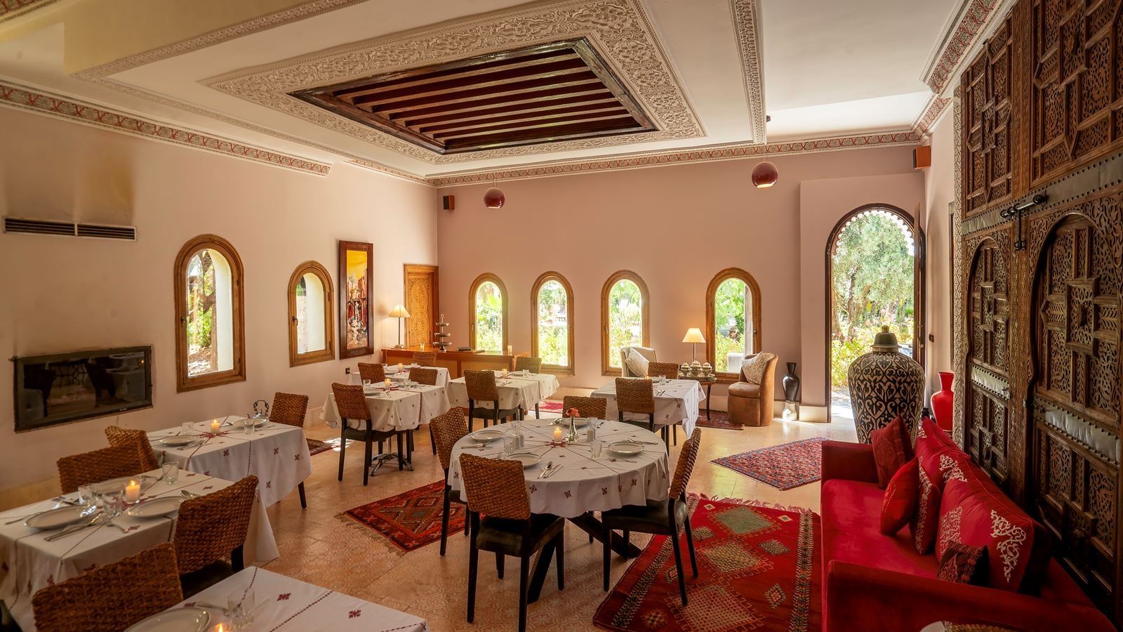 restaurants-restaurants