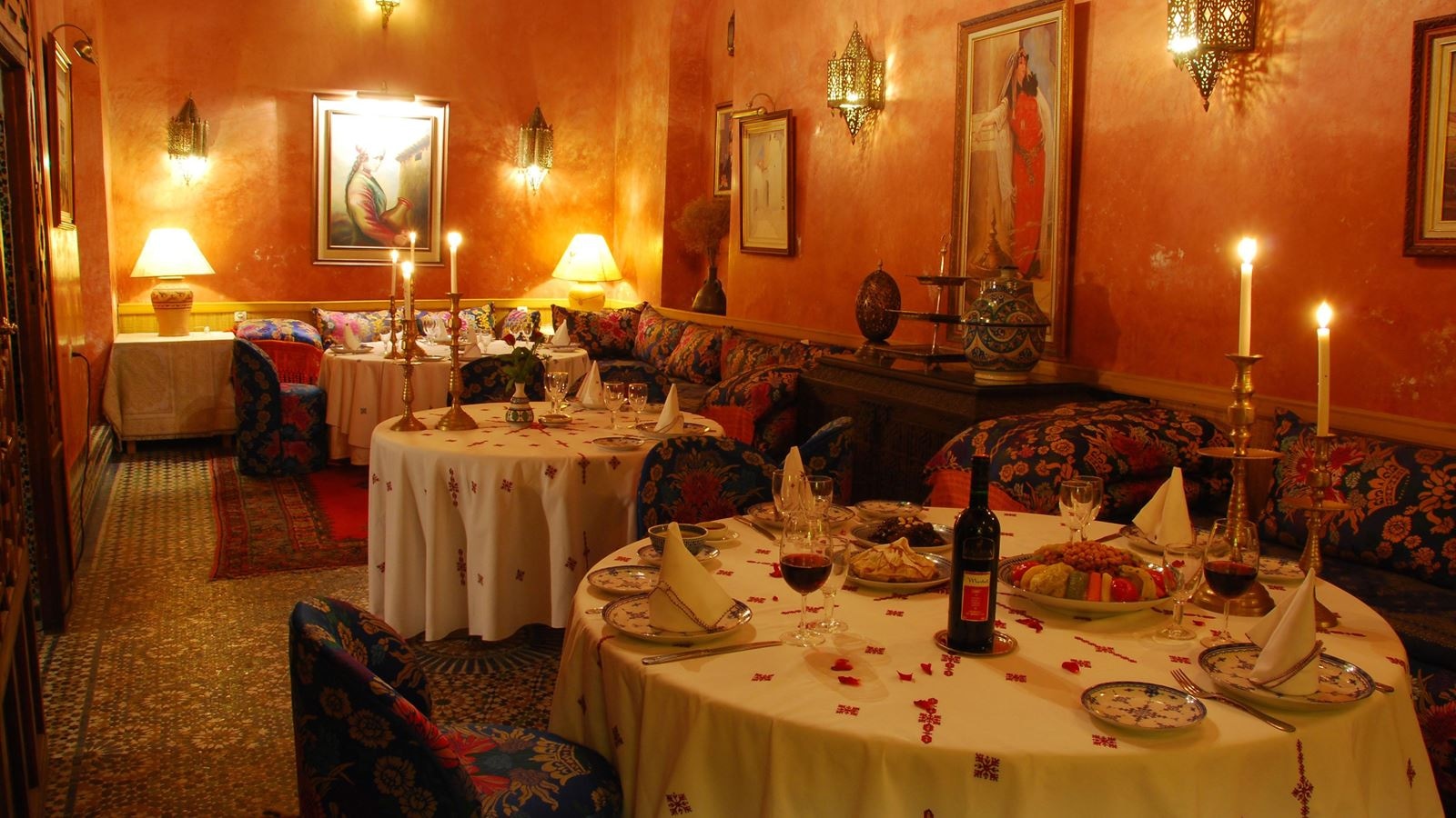 restaurants-restaurants