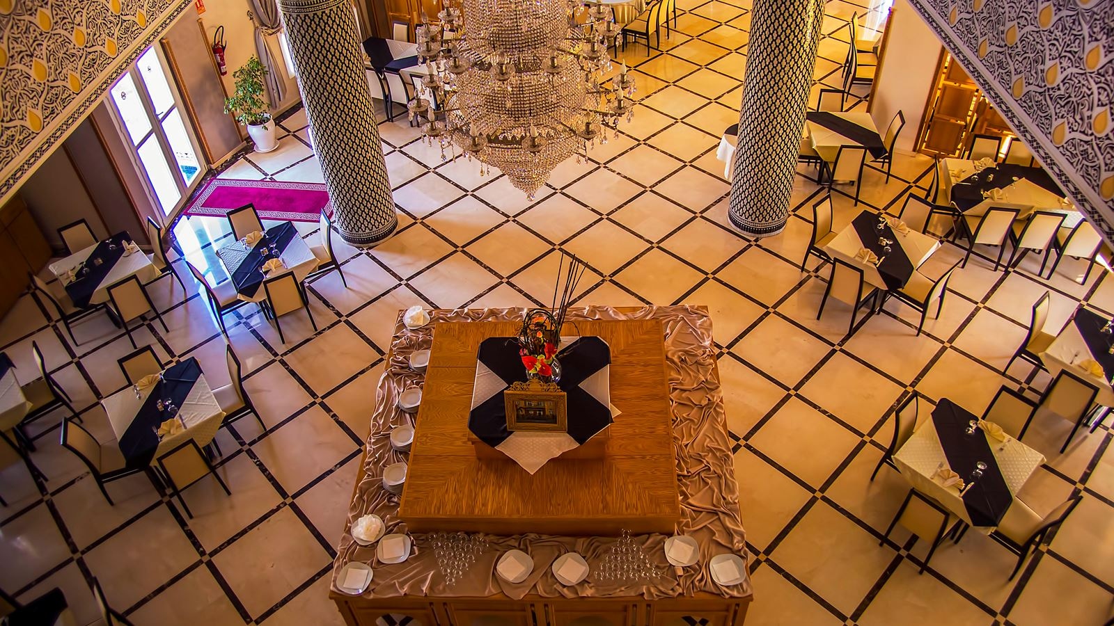 restaurants-restaurants